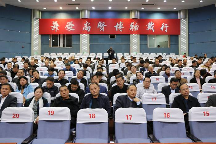 http://www.uzz.edu.cn/__local/9/C0/F1/30B09980C74FEF100EF09E640A9_C953D4F5_18925E.jpg